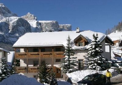 Foto esterno Residence Chalet Cristina Dep. Hotel Sassongher