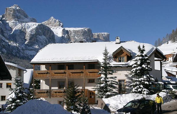 Photo exteriors in winter Chalet Cristina Dep. Hotel Sassongher