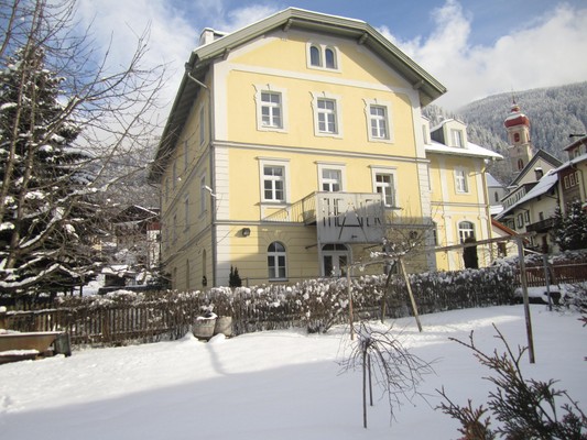 Foto Außenansicht Apartments Zum Theater