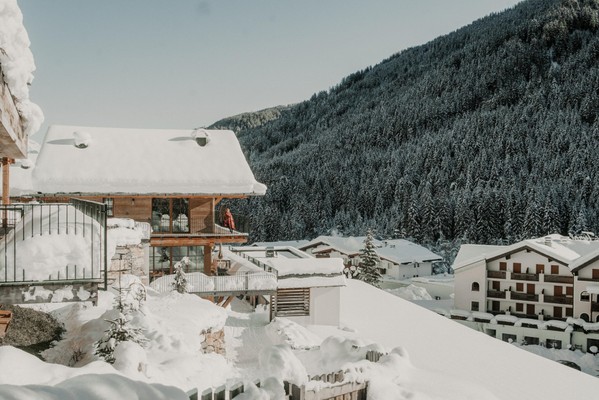 Foto Außenansicht Alphotel Tyrol & Mons Silva Luxury Chalets
