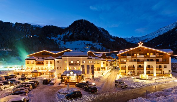 Foto invernale di presentazione Hotel Schneeberg - Family Resort & Spa