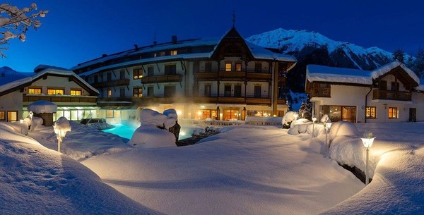 Foto esterno Hotel + Residence Sonklarhof