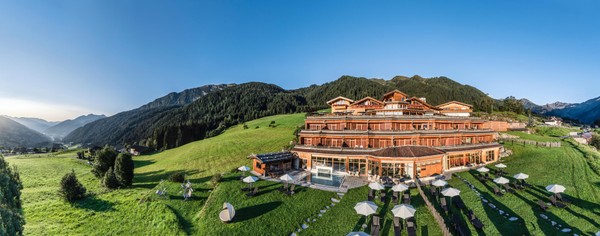Foto esterno Hotel Taljörgele
