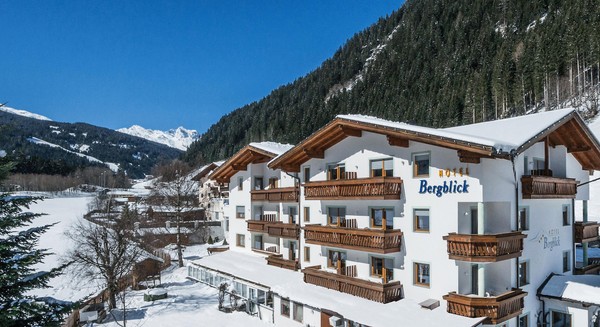 Foto Außenansicht Hotel Bergblick