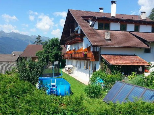 Foto esterno B&B + Appartamenti Alp-Hof