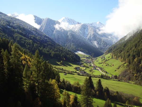 Panoramic view Val Giovo / Jaufental