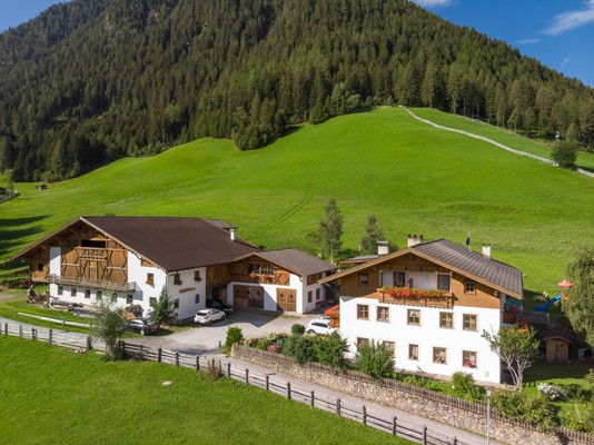Foto esterno Appartamenti in agriturismo Sennerhof
