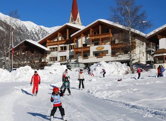 Foto Außenansicht Hotel Huber