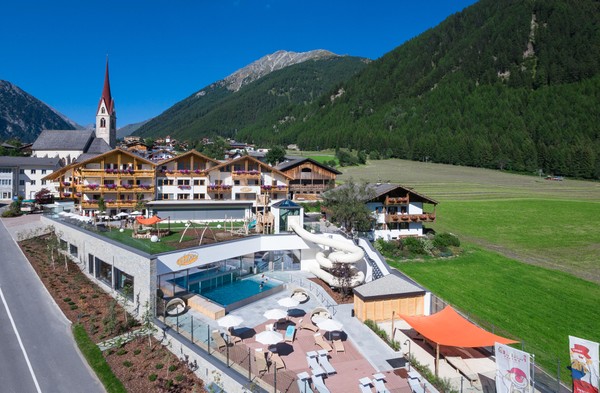 Foto esterno Hotel Huber