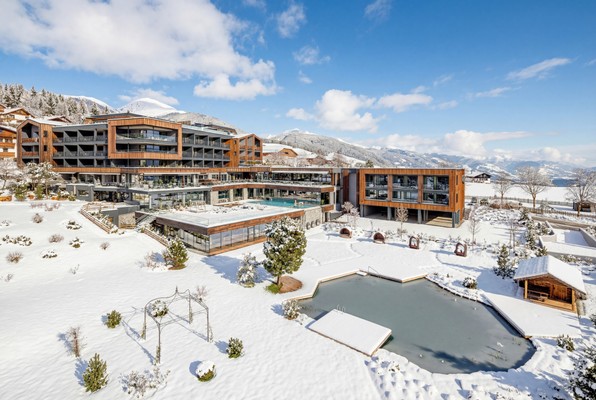 Foto esterno Hotel Sonnenberg Panorama Dolomites Wellbeing