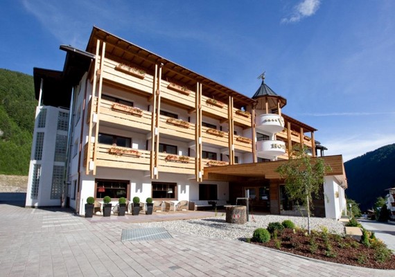 Foto Außenansicht Hotel Valserhof