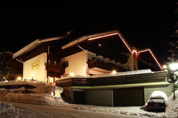 Foto invernale di presentazione Hotel + Residence Gurnatsch