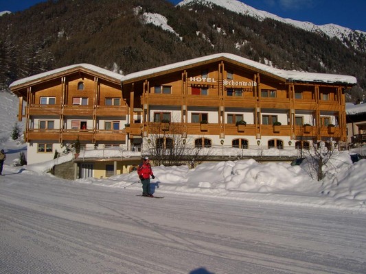 Foto Außenansicht Hotel Schönwald