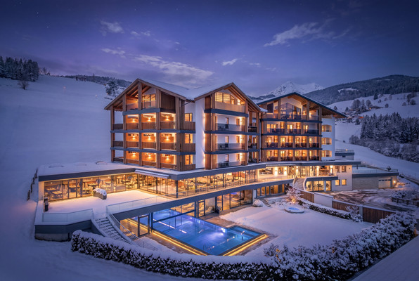 Foto esterno Hotel Edelweiss