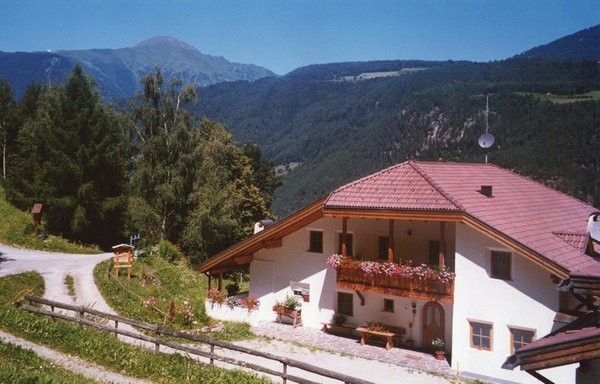 Foto Außenansicht B&B + Ferienwohnungen Lindenhof