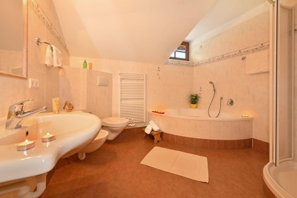 Foto del bagno Appartamenti in agriturismo Wieserhof