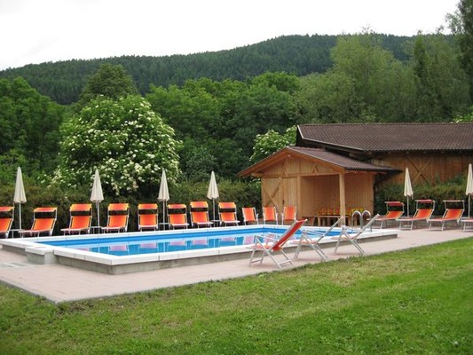 Foto della piscina all'aperto