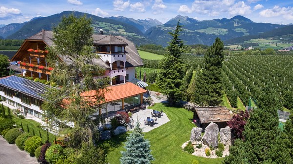 Photo exteriors Mineralienhotel