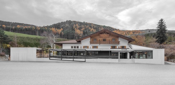 Foto Außenansicht Hotel Putzer