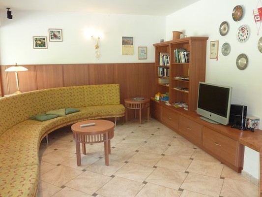 La hall