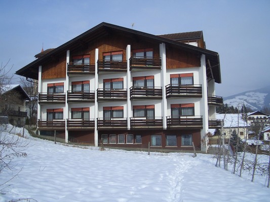 Foto esterno Pensione Larcher