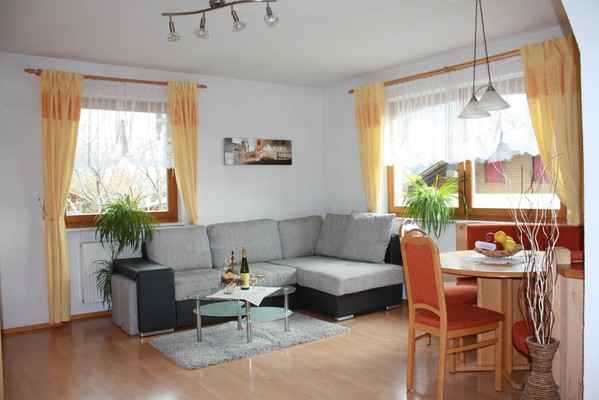 Der Wohnraum Ferienwohnungen auf dem Bauernhof Schusterhof