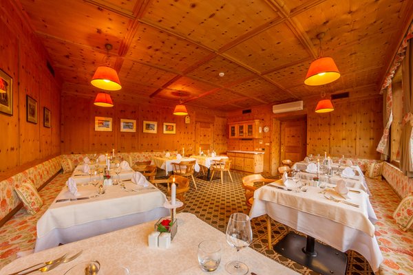 The restaurant Bressanone / Brixen Dominik Alpine City Wellness Hotel - Adults only