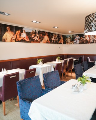 The restaurant Bressanone / Brixen Hotel Traube