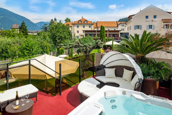 Foto esterno in estate Hotel Traube