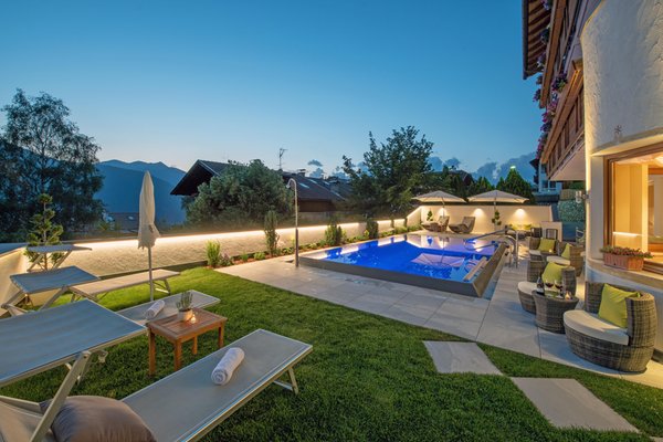 Foto della piscina all'aperto