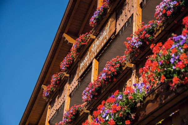 Foto esterno in estate Mountain Residence Alpenhof