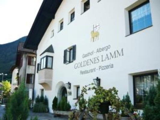 Foto esterno Albergo Goldenes Lamm