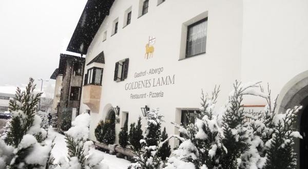 Foto esterno Albergo Goldenes Lamm