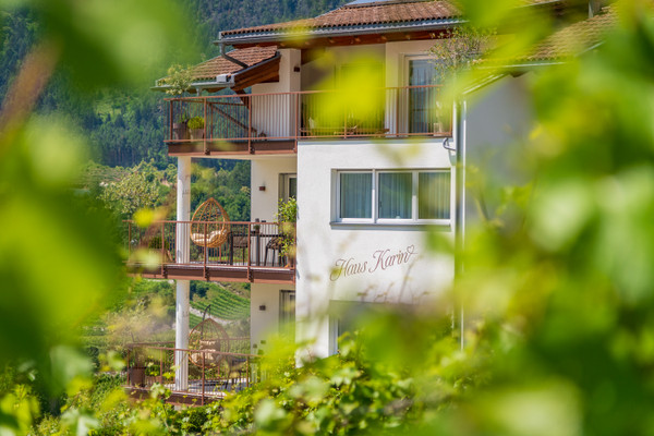 Photo exteriors B&B + Apartments Haus Karin