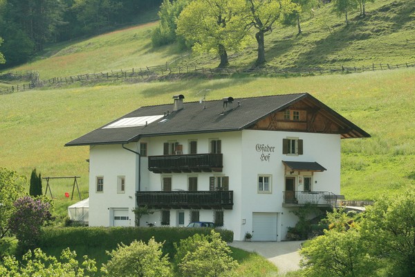 Photo exteriors Farmhouse B&B + Apartments Gfaderhof