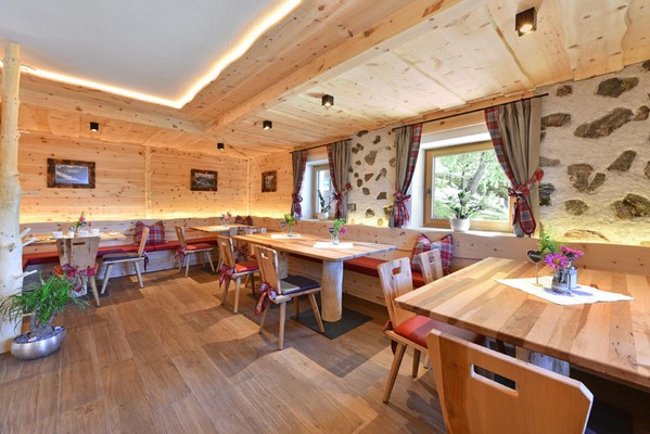 The restaurant S. Andrea / St. Andrä (Bressanone / Brixen and environs) Kircherhof