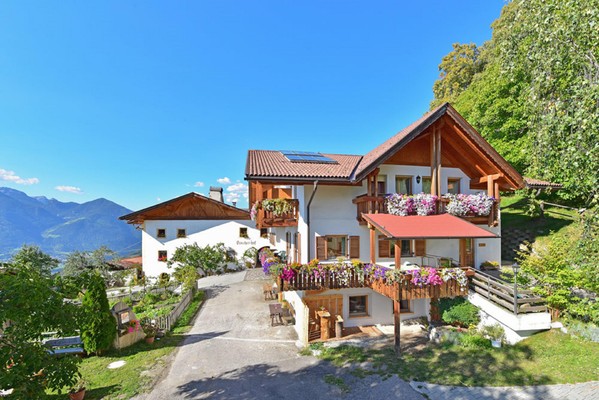 Foto Außenansicht Ferienwohnungen auf dem Bauernhof Kircherhof