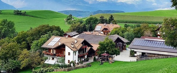 Photo exteriors Farmhouse apartments Huberhof zu Dorf