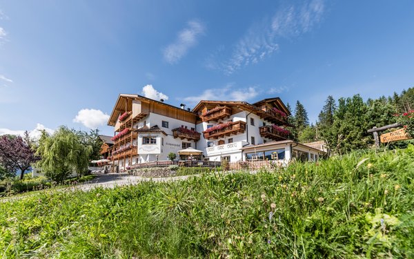 Foto esterno in estate Kompatscherhof