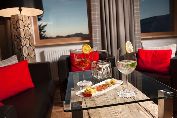 Foto von der Bar Hotel Herolerhof