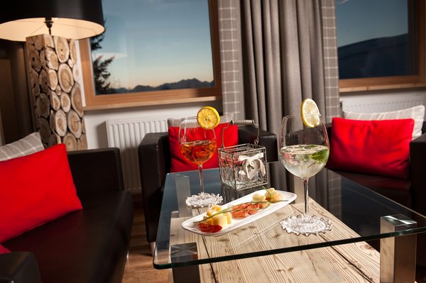 Foto von der Bar Hotel Herolerhof