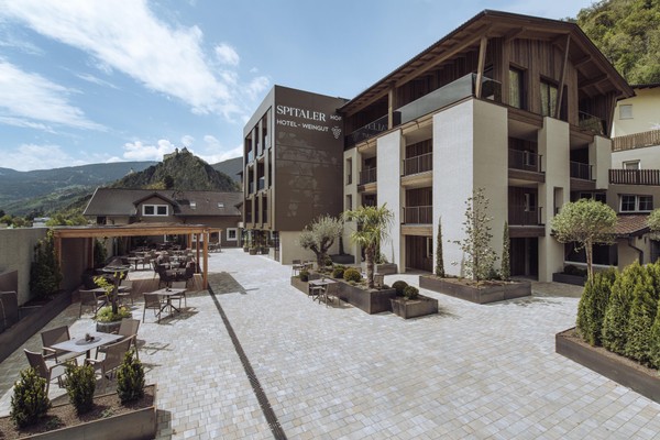 Photo exteriors Weingut & Genusshotel Spitalerhof
