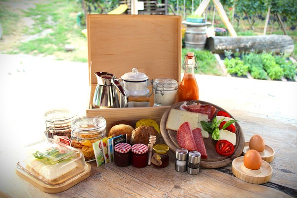 The breakfast Farmhouse apartments Martscholer Weinhof