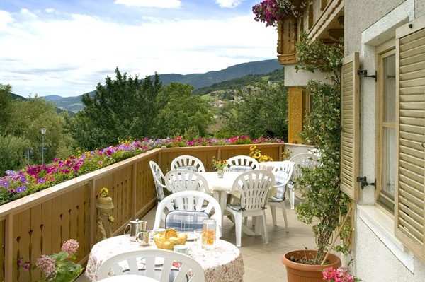Photo of the terrace