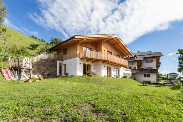 Foto Außenansicht Ferienwohnungen auf dem Bauernhof Hauserhof