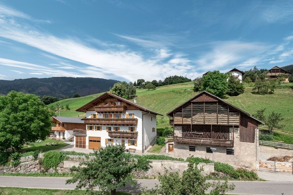 Foto Außenansicht Ferienwohnungen auf dem Bauernhof Hauserhof