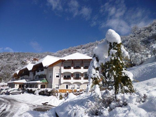 Foto Außenansicht Hotel Hubertusstube