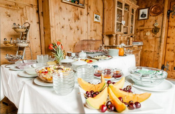 Das Frühstück Garni + Ferienwohnungen Tschutscherhof