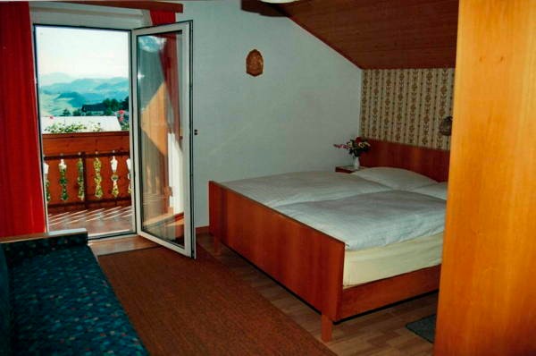 Foto vom Zimmer Zimmer + Ferienwohnungen Haus Alpenblick