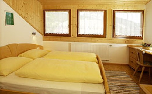 Foto vom Zimmer Ferienwohnungen auf dem Bauernhof Zehentnerhof